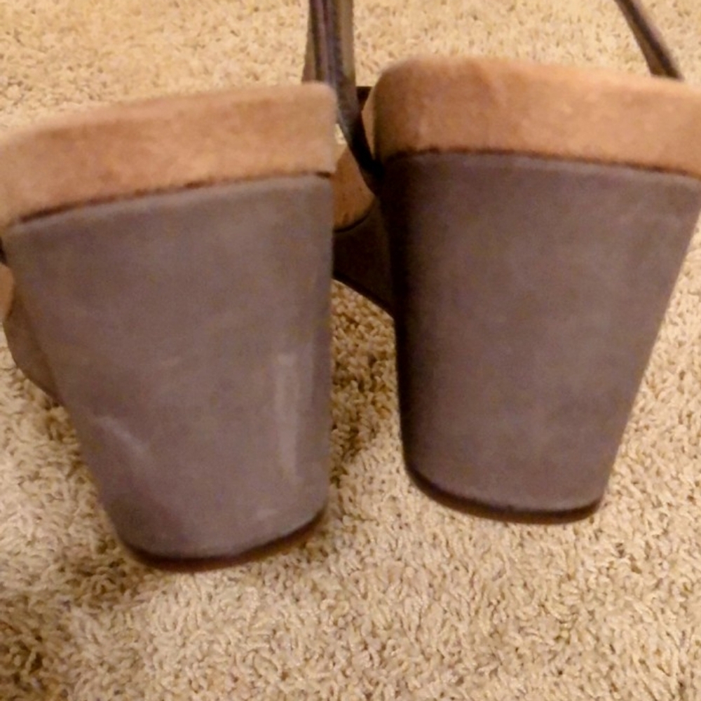 Lucky Brand Tan Wedge Sandals